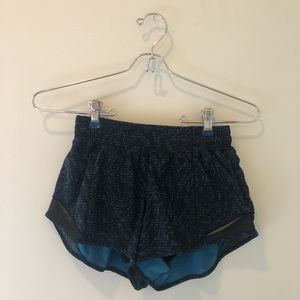Lululemon Hotty Hot 2.5” Shorts